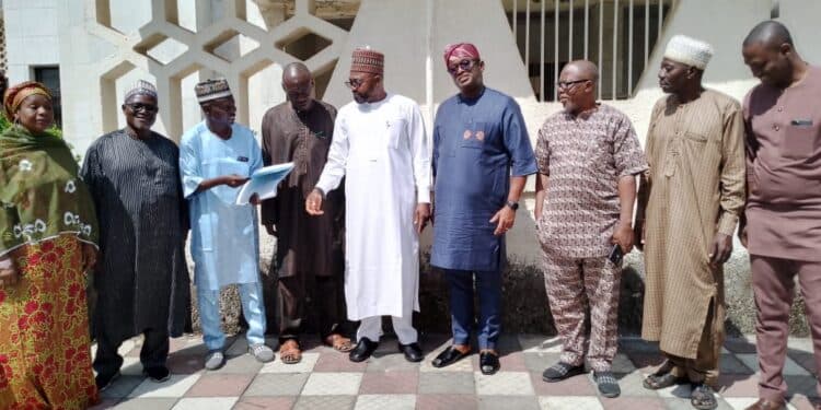 News thumbnail: NIGER STATE GOVERNMENT PARTNERS WITH PRIX AIR MINING COMPANY